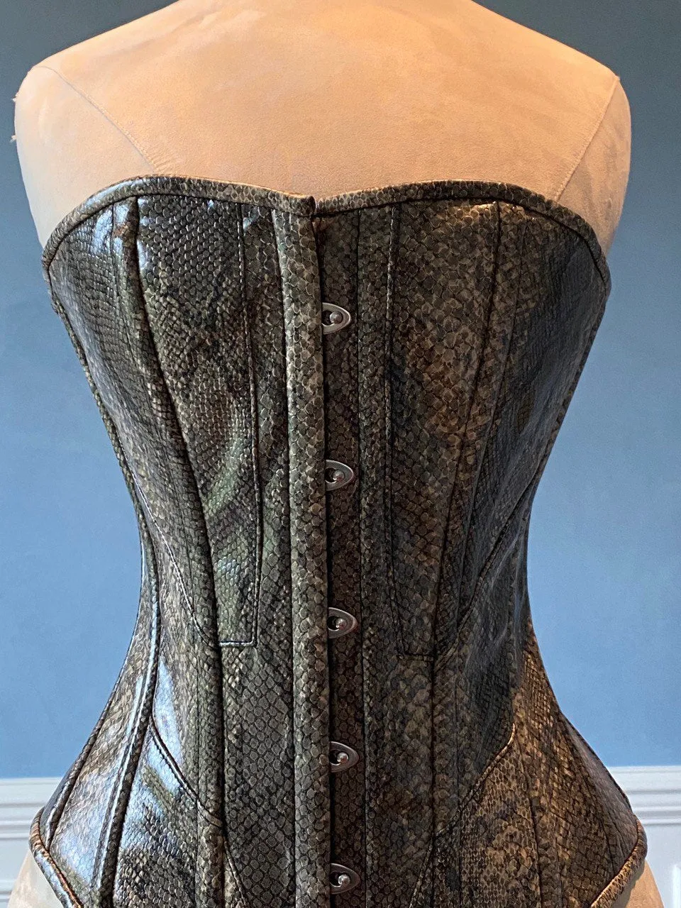 Fake snake leather Edwardian pattern PVC corset featured in magazines. Steelbone custom corset, renaissance, gothic, steampunk, bespoke, victorian