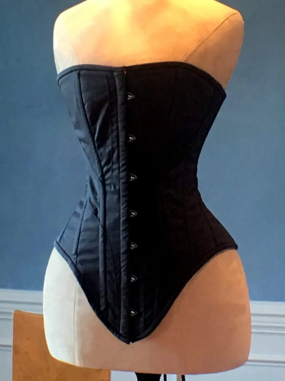 Historical cotton corset: Edwardian overbust corset. Steelbone custom made corset